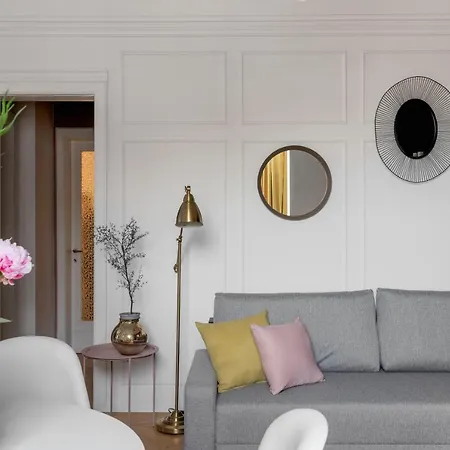 Apartment Little Paris By Urbanesq *